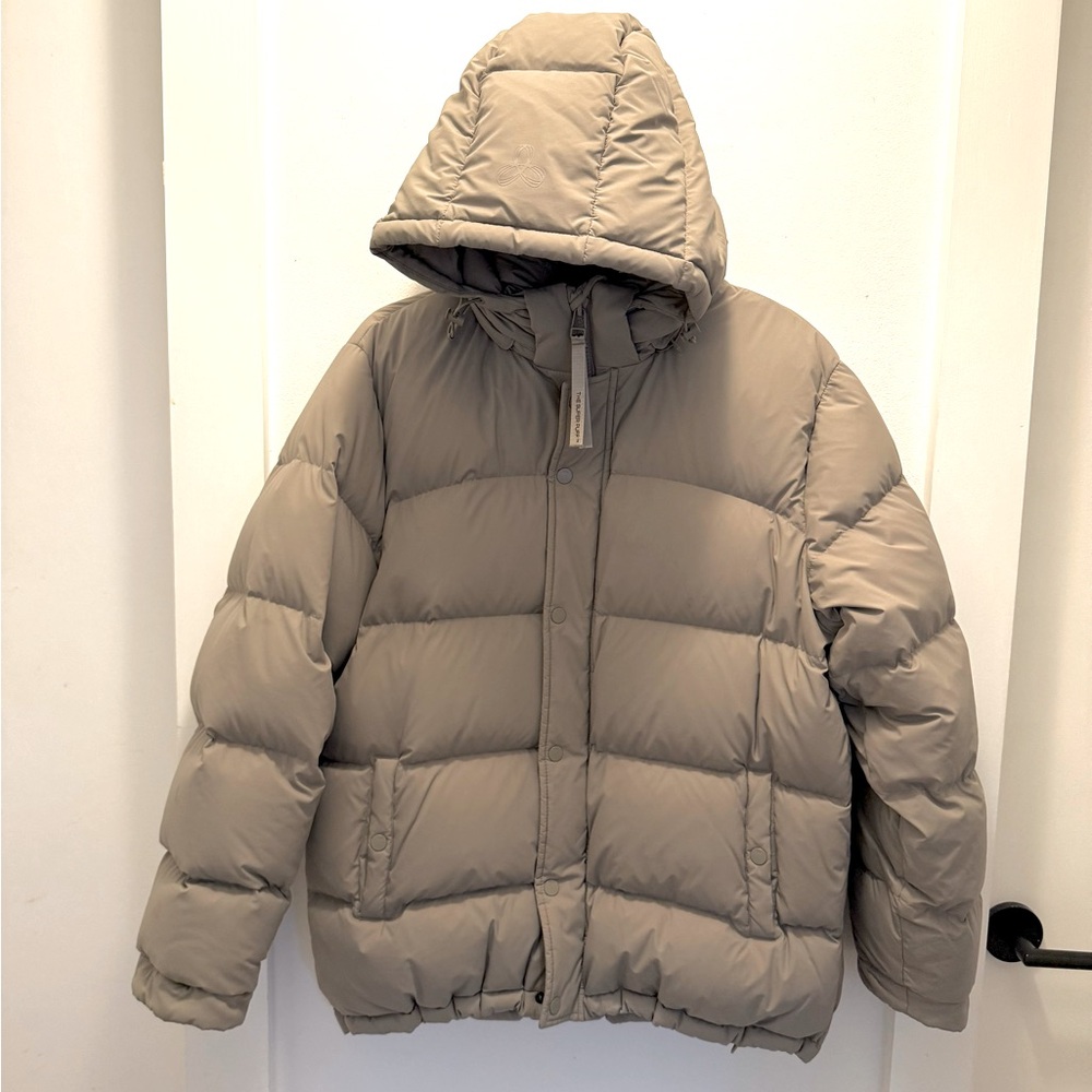 Aritzia Super Puff Mid Taupe